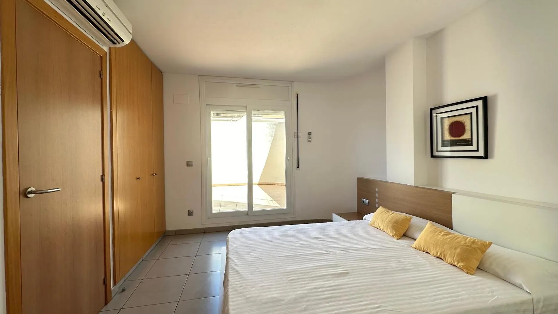 Agi Drugstore Apartments Rosas 0*,  España