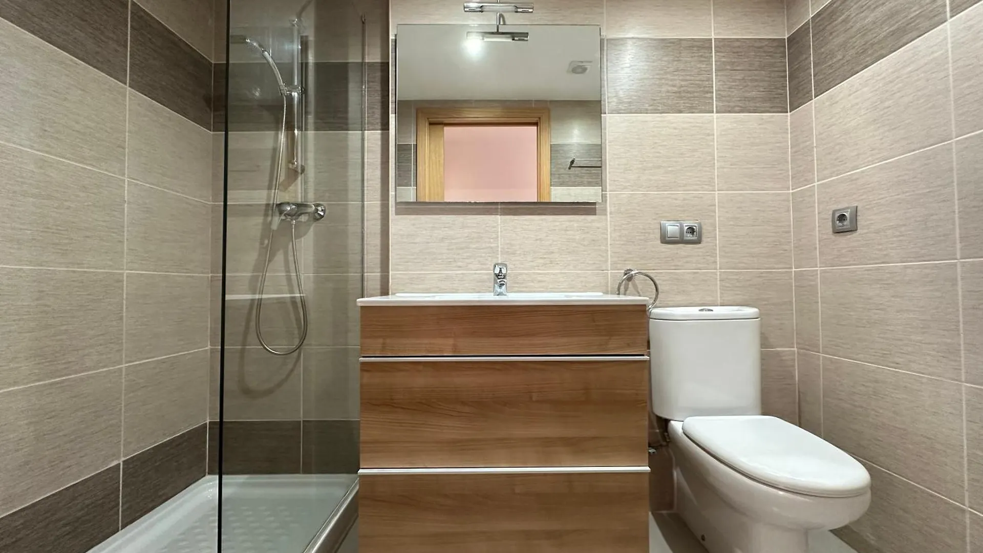 Agi Drugstore Apartments Rosas