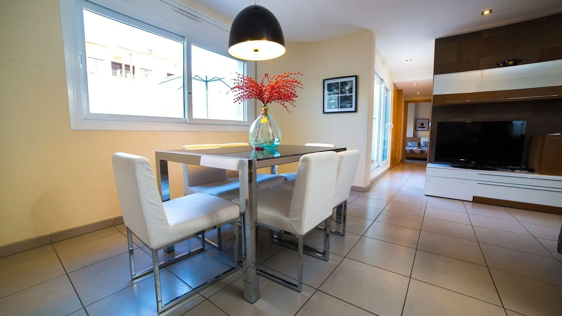 Agi Drugstore Apartments Rosas