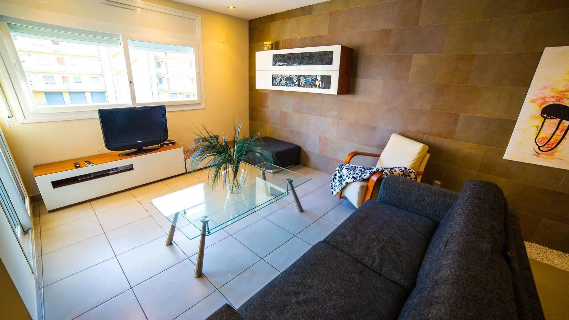 Agi Drugstore Apartments Rosas